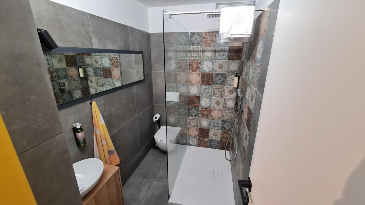 Hisa Kapis With Hot Tube Daire Koper Dış mekan fotoğraf