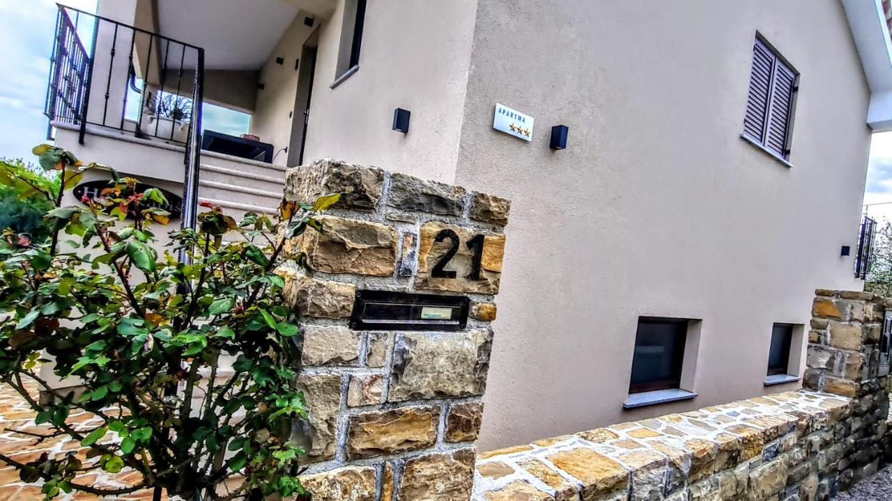 Hisa Kapis With Hot Tube Daire Koper Dış mekan fotoğraf