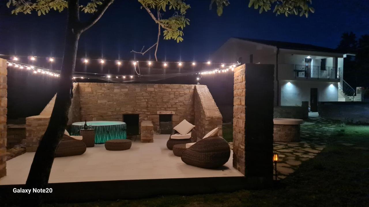 Hisa Kapis With Hot Tube Daire Koper Dış mekan fotoğraf
