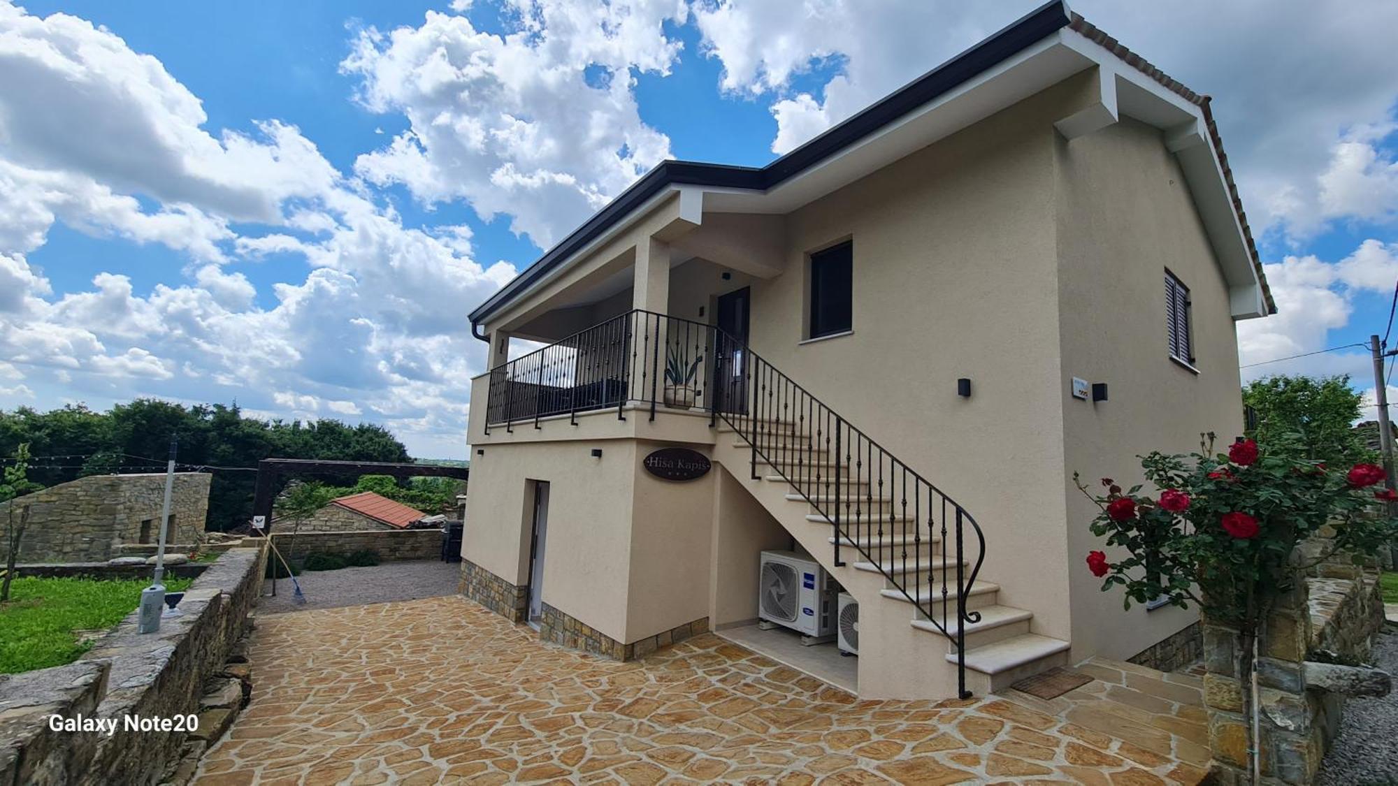Hisa Kapis With Hot Tube Daire Koper Dış mekan fotoğraf